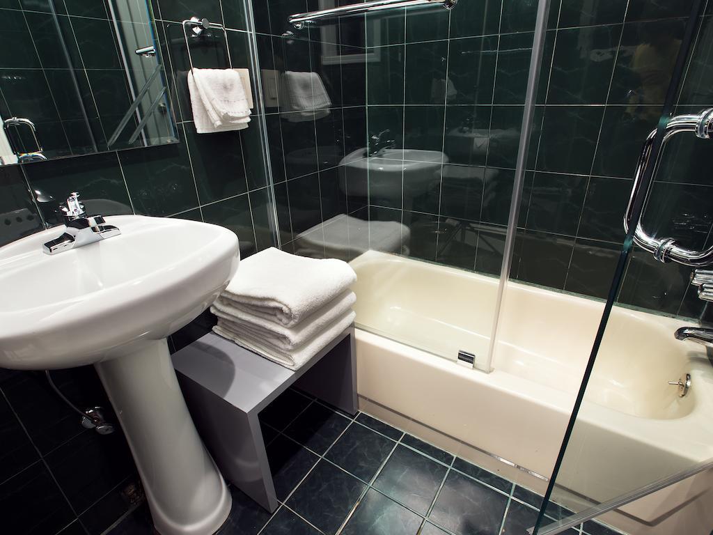 Midtown West Hotel New York Room photo